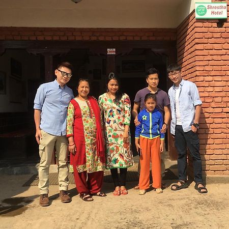 Shrestha Hotel & Restaurant Bandipur Exterior foto