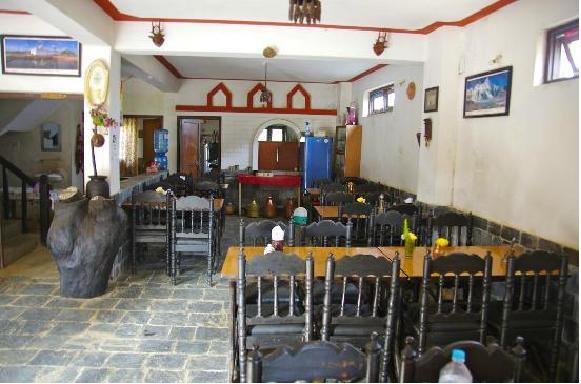 Shrestha Hotel & Restaurant Bandipur Exterior foto